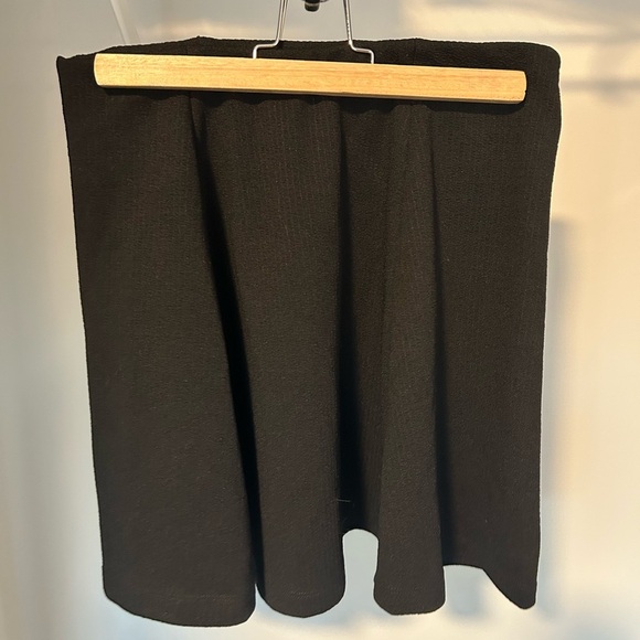 Dynamite Dresses & Skirts - Dynamite Classic Black Mini Skirt